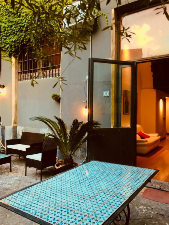 Oli'S Charming House Villa Catania Exteriör bild